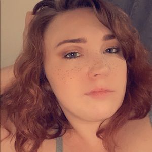 Meet your Posher, Breanna